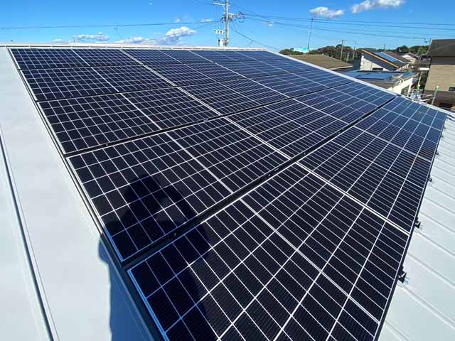 静岡県磐田市のＱセルズ製Q.PEAK DUO-G6 355 ×20の太陽光発電施工写真