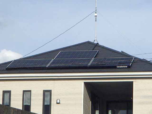 埼玉県志木市のカナディアンソーラー製MOD-CS1H-335MS ×7枚 CS1HA-270MS ×10枚の太陽光発電施工写真