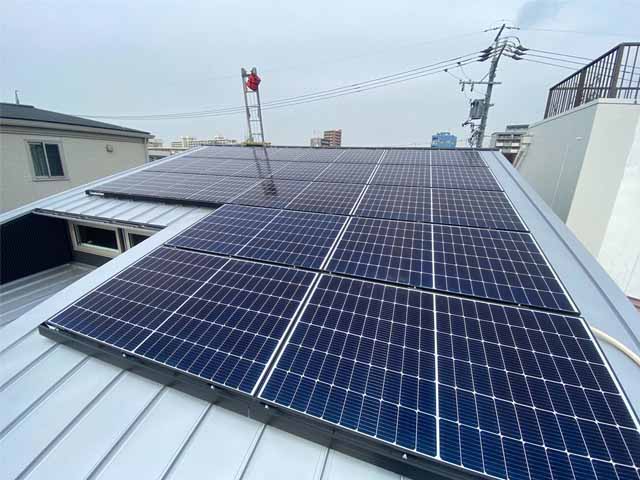 愛知県名古屋市のカナディアン・ソーラー製CS3L-375MS ×10、CS3LA-300MS ×6の太陽光発電施工写真
