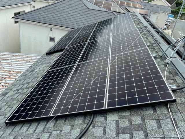 福岡県糟屋郡の東芝製SPR-X21-265×25の太陽光発電施工写真
