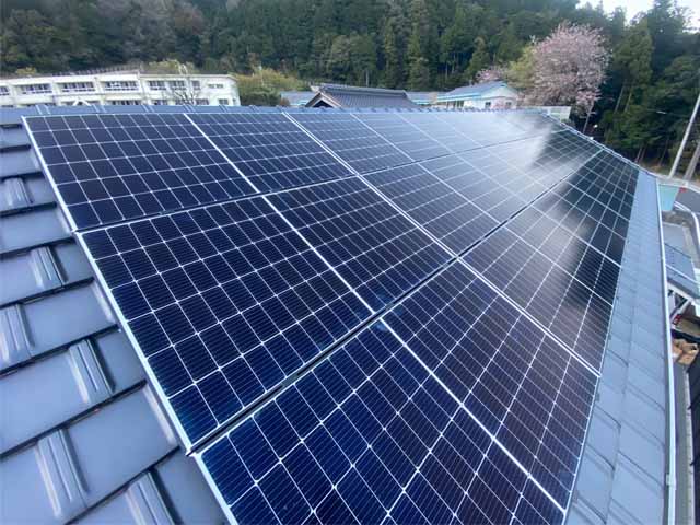 岐阜県揖斐郡のエクソル製XLM120-380L ×18の太陽光発電施工写真