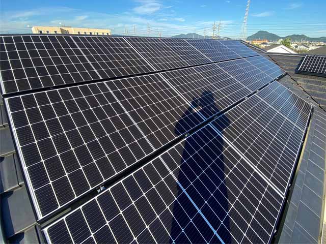岐阜県岐阜市の長州産業製CS-340B81 ×22の太陽光発電施工写真