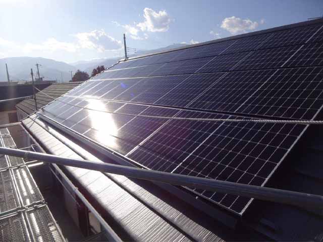 山梨県甲斐市の長州産業製CS-340B81 ×10、CS-223B81 ×10の太陽光発電施工写真
