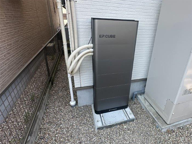 愛知県尾張旭市の カナディアンソーラー製B1-3G ×4の蓄電池施工写真