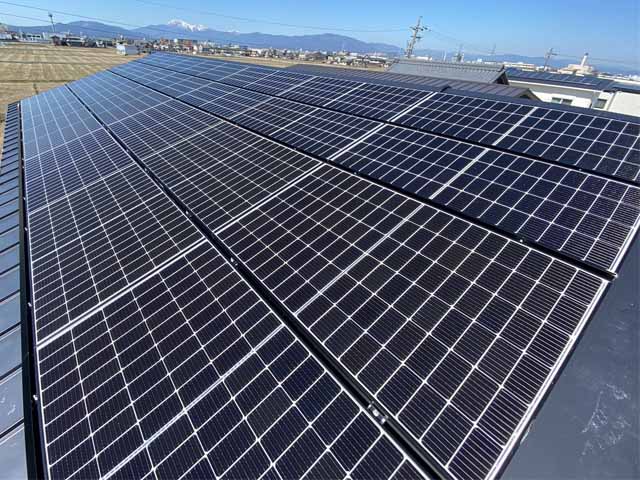 岐阜県大垣市の長州産業製CS-340B81 ×12、CS-223B81 ×12の太陽光発電施工写真
