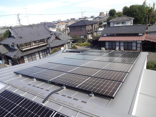 東京都立川市の長州産業製CS-340B81 ×13、CS-223B81 ×4の太陽光発電施工写真