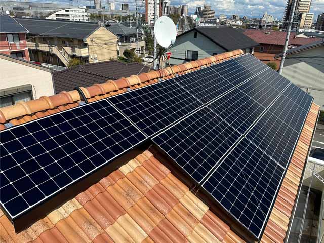 愛知県大府市の東芝製SPR-X21-265 ×19の太陽光発電施工写真