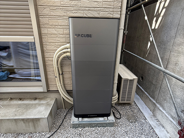 神奈川県川崎市の カナディアンソーラー製B1-3G ×4の蓄電池施工写真