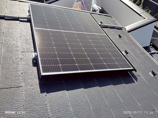 神奈川県横浜市の長州産業製CS-364B91 ×8、CS-243B91 ×7の太陽光発電施工写真4