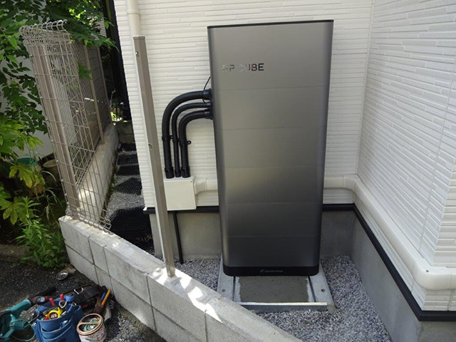 東京都北区の カナディアンソーラー製B1-3G ×4の蓄電池施工写真