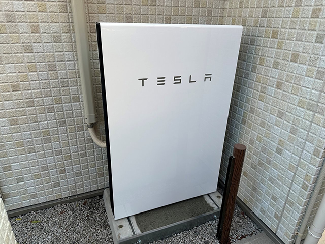 大阪府守口市の TESLA（テスラ）製3012170-14-Eの蓄電池施工写真