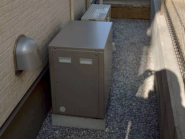 神奈川県川崎市の ニチコン製ES-DYLの蓄電池施工写真