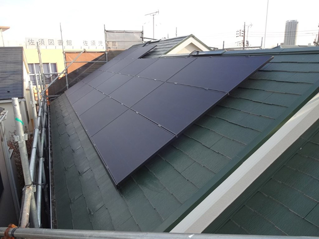 東京都調布市のハンファジャパン製Re.RISE-NBC 440 ×5、Re.RISE-NBC MS290 ×2、Re.RISE-NBC AG270 ×17の太陽光発電施工写真3