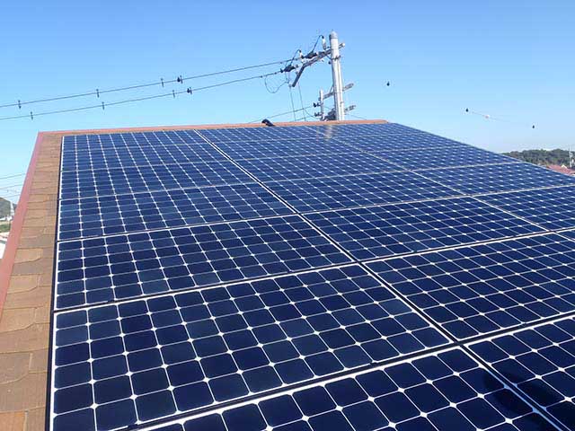 兵庫県加古川市の東芝製SPR-250NE-WHT-J×24枚の太陽光発電施工写真