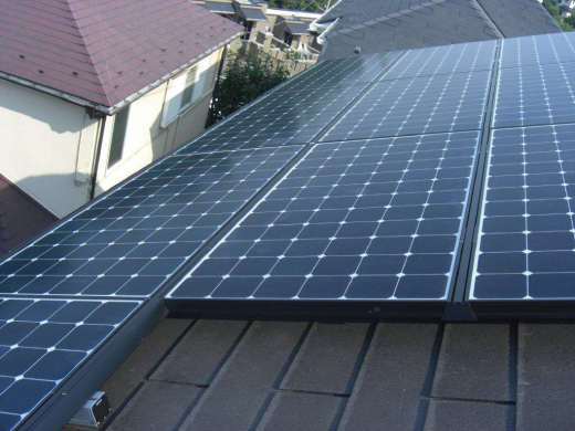 神奈川県川崎市の東芝製SPR-250NE-WHT-J×24枚の太陽光発電施工写真