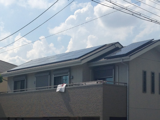 愛知県名古屋市の東芝製SPR-210N-WHT-J×18枚の太陽光発電施工写真