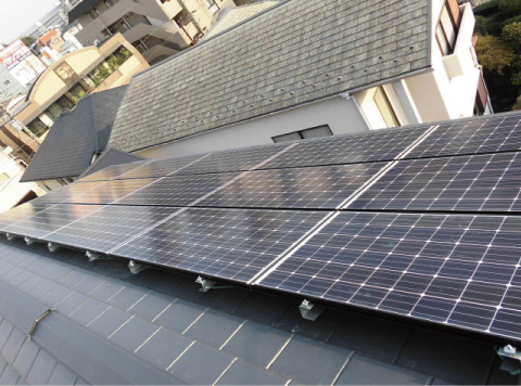 神奈川県横浜市のパナソニック製VBHN240SJ01×15枚の太陽光発電施工写真