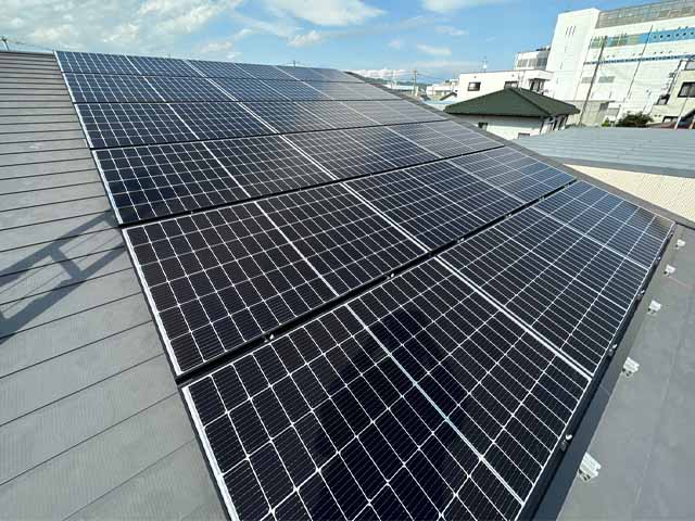 静岡県静岡市の長州産業製CS-340B81 ×18の太陽光発電施工写真