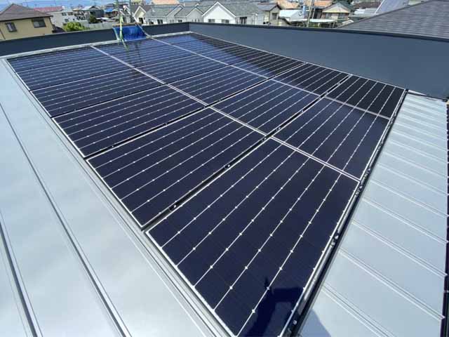 愛知県海部郡のカナディアン・ソーラー製MOD-CS1H-335MS ×18の太陽光発電施工写真