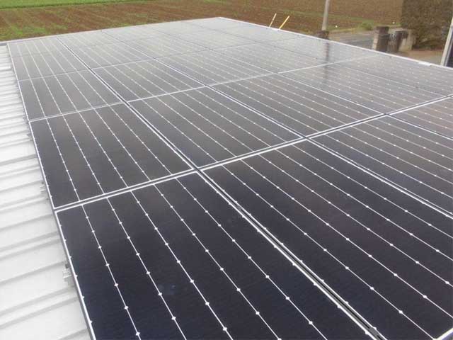 群馬県太田市のカナディアンソーラー製MOD-CS1H-335MS×25枚の太陽光発電施工写真