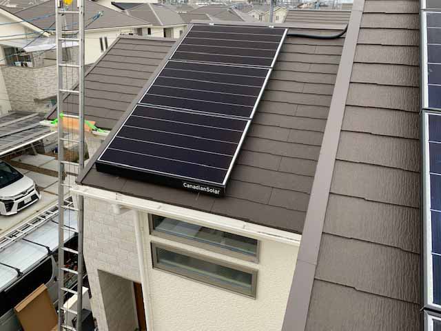 大阪府八尾市のカナディアン・ソーラー製CS1V-265MS ×18、CS1VL-210MS ×7の太陽光発電施工写真3