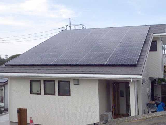神奈川県横浜市の東芝製SPR-E20-250 ×45の太陽光発電施工写真