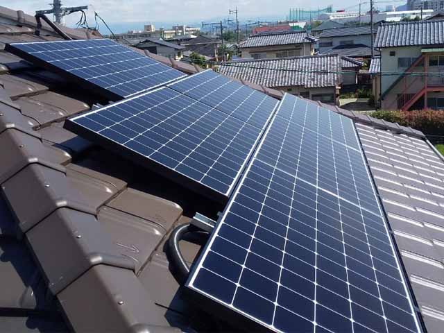 熊本県熊本市の東芝製SPR-X22-360 ×5、SPR-X21-265 ×15 の太陽光発電施工写真