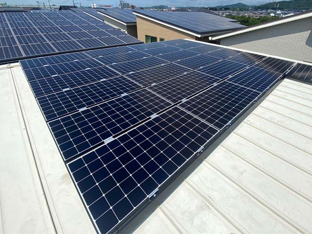 愛知県額田郡の東芝製SPR-X21-265× 25枚の太陽光発電施工写真