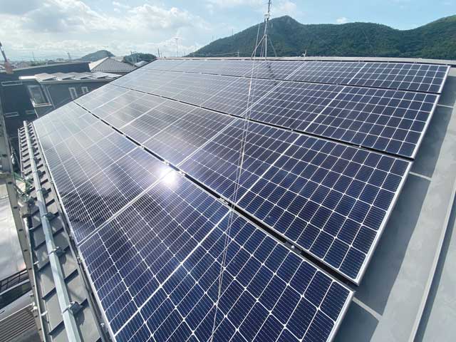 岐阜県各務原市のカナディアンソーラー製CS3L-375MS×12枚 CS3LB-250MS×4枚の太陽光発電施工写真