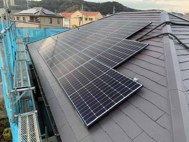 和歌山県和歌山市のカナディアンソーラー製CS3L-375MS ×9、CS3LB-250MS ×12の太陽光発電施工写真