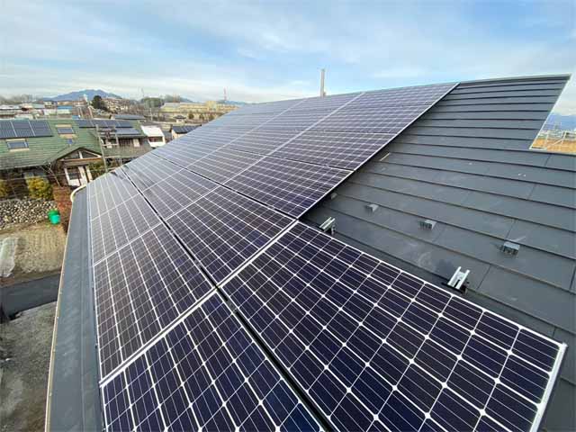 山梨県甲斐市のパナソニック製VBHN252WJ01 ×26の太陽光発電施工写真