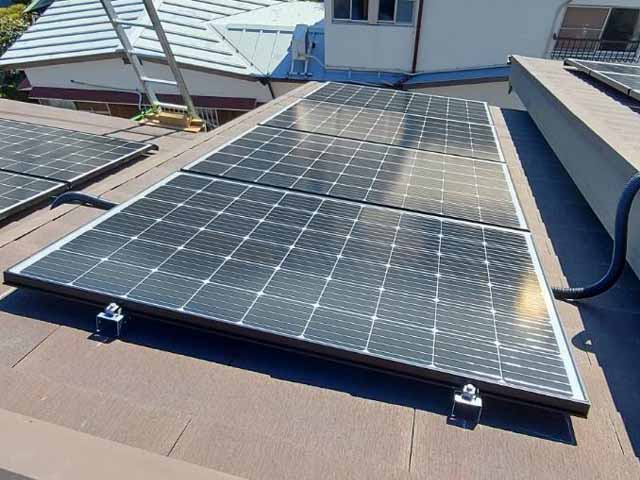 和歌山県和歌山市の長州産業製CS-284B61 ×18の太陽光発電施工写真3