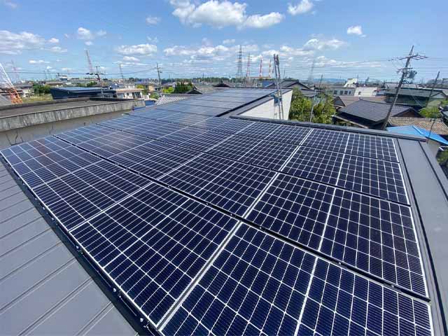 愛知県知多郡のカナディアンソーラー製CS3LA-300MS ×30の太陽光発電施工写真