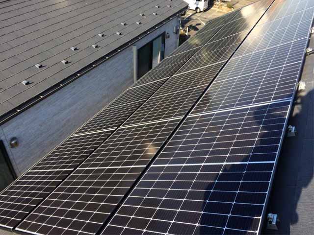 東京都昭島市の長州産業製CS-340B81 ×22の太陽光発電施工写真