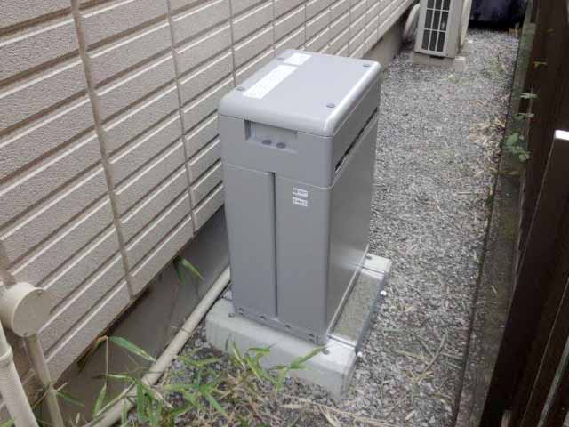 埼玉県川口市の オムロン製KPBP-A-SET-HYB98-Tの蓄電池施工写真