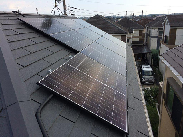 東京都調布市のカナディアンソーラー製CS6R-410MS ×8、CS6RB-270MS ×12の太陽光発電施工写真