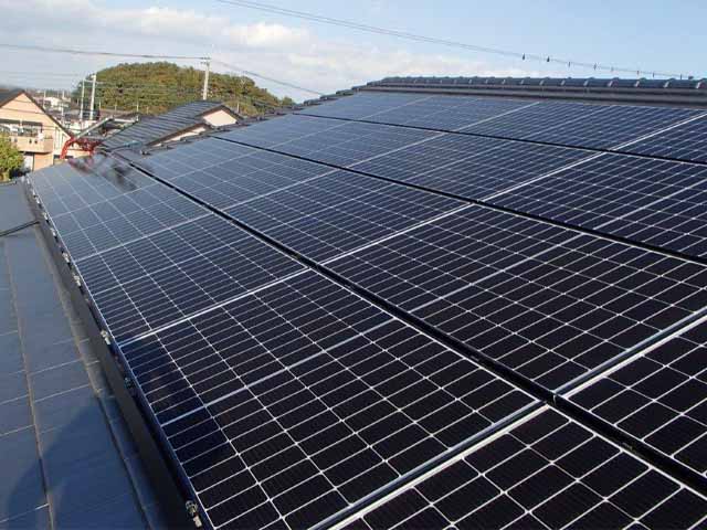 千葉県印西市の長州産業製CS-340B81 ×21の太陽光発電施工写真
