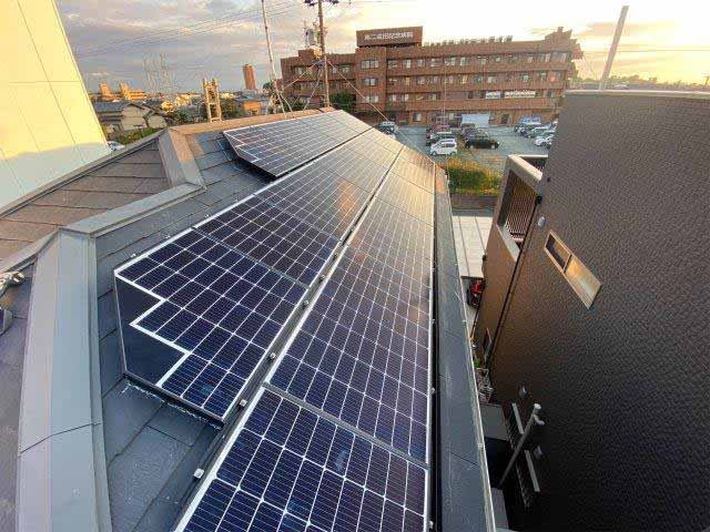 愛知県豊橋市の長州産業製CS-223B81S ×22、CS-109B81S ×2、CS-109B81R ×3、CS-109B81L ×3の太陽光発電施工写真