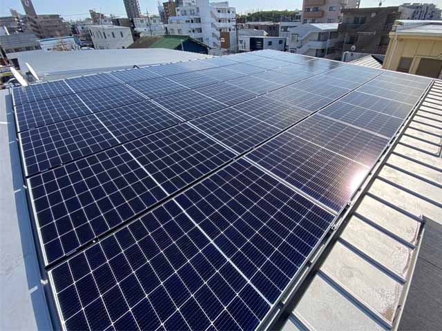 愛知県名古屋市のカナディアンソーラー製CS6R-410MS×15、CS6RA-315MS ×10の太陽光発電施工写真