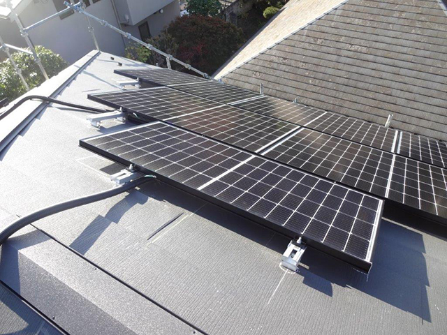 神奈川県鎌倉市の長州産業製CS-340B81 ×12、CS-223B81 ×3の太陽光発電施工写真