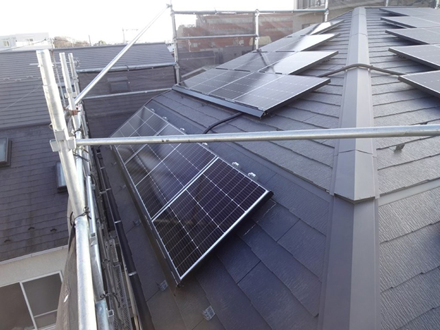 東京都目黒区の長州産業製CS-243B91 ×6、CS-238B91AG ×13、CS-120B91S ×3、CS-118B91SAG ×3の太陽光発電施工写真