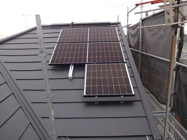 東京都八王子市の長州産業製CS-243B91 ×11、CS-120B91S ×4、CS-238B91AG ×9の太陽光発電施工写真4