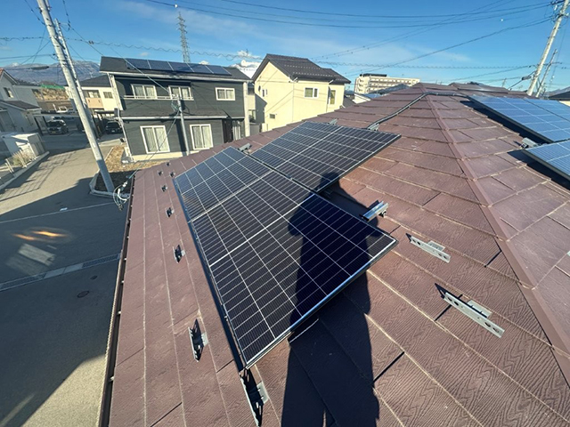 長野県佐久市のカナディアンソーラー製CS6.2-48TM-455 ×15の太陽光発電施工写真3