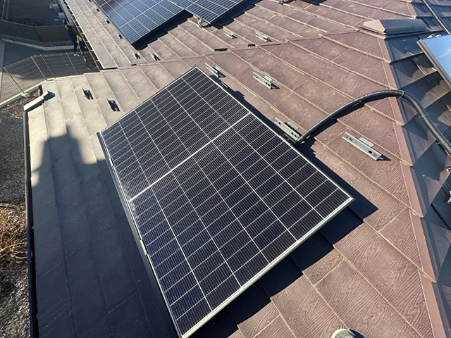 長野県佐久市のカナディアンソーラー製CS6.2-48TM-455 ×15の太陽光発電施工写真4