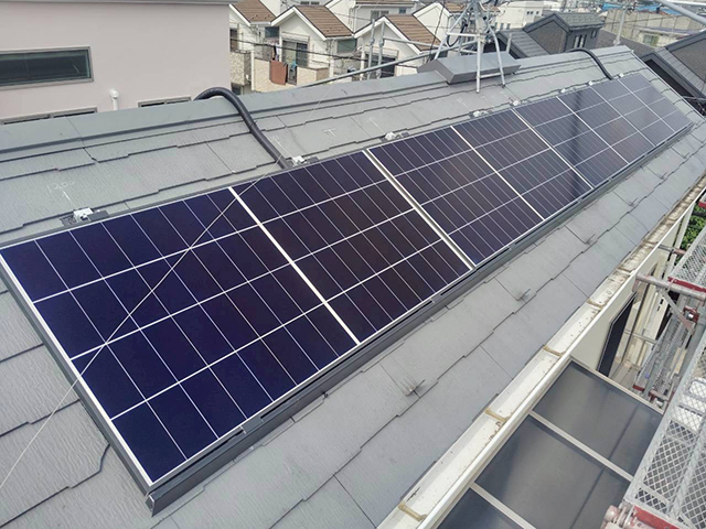 東京都杉並区のハンファジャパン製Re.RISE-NBC MS290 ×5、Re.RISE-NBC AG270 ×22の太陽光発電施工写真