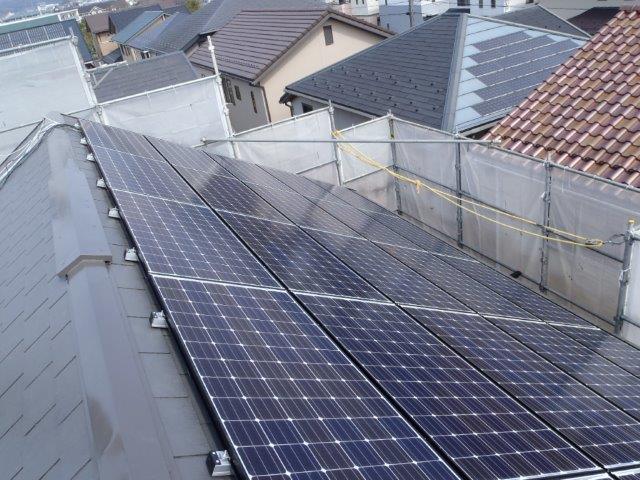 滋賀県彦根市のパナソニック製VBHN244SJ33×20枚　VBHN120SJ06×5枚の太陽光発電施工写真