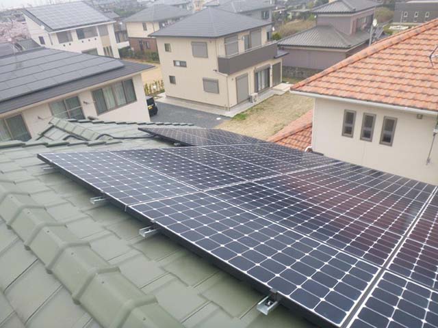 茨城県神栖市の東芝製SPR-250NE-WHT-J×21枚の太陽光発電施工写真