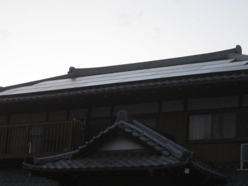 埼玉県久喜市のトリナソーラー製TSM-DC80.80×24枚の太陽光発電施工写真
