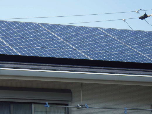 三重県松阪市の東芝製SPR-250NE-WHT-J×28枚の太陽光発電施工写真