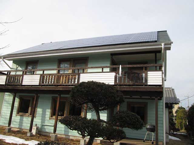 千葉県流山市の東芝製SPR-250NE-WHT-J×40枚の太陽光発電施工写真